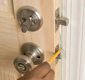 community Locksmith Store Denver, CO 303-703-9792 - unlock-door